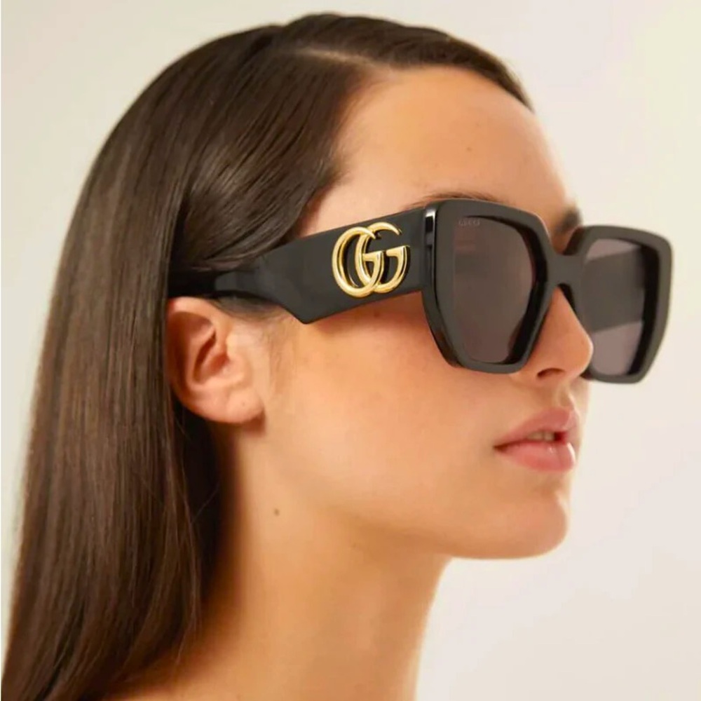 Gucci logo sunglasses. Pristine condition. Authenticated